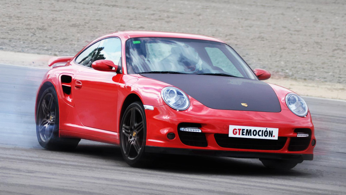 Drift Porsche (6 vueltas) » GTemocion.es