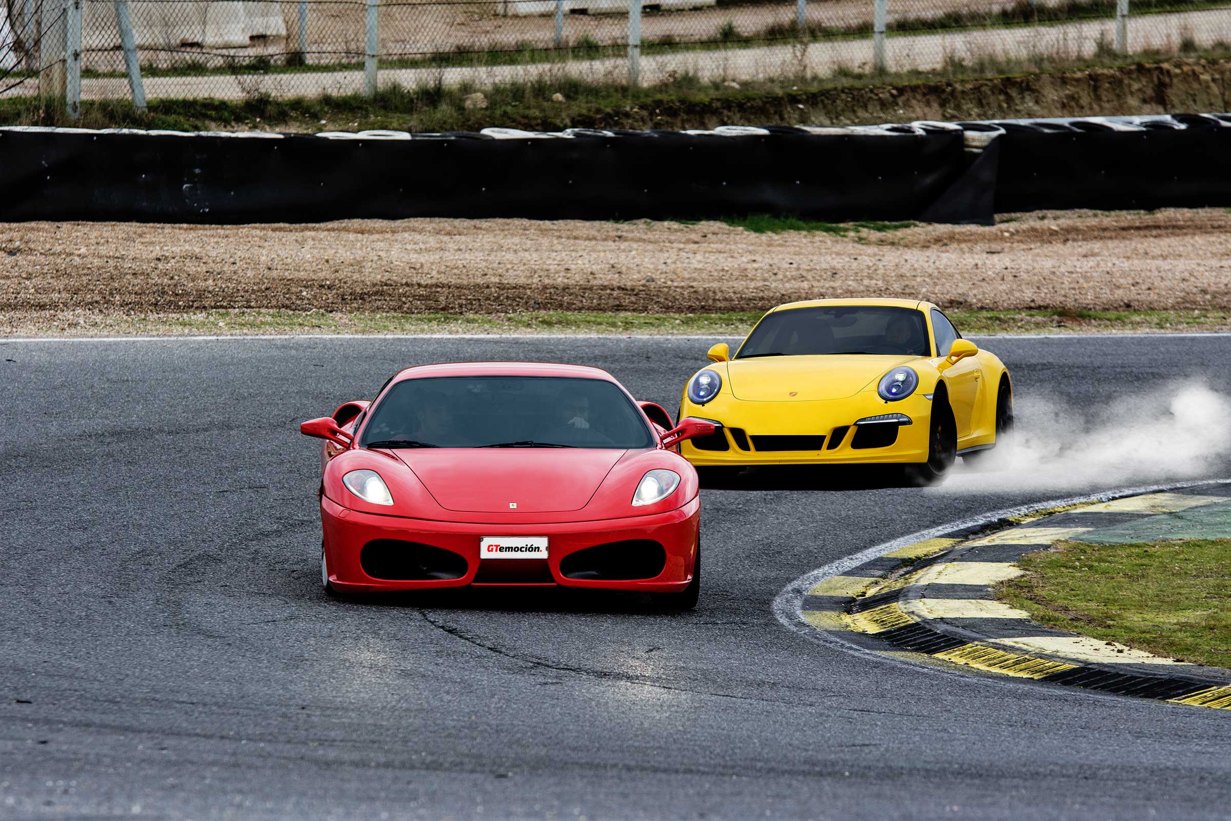 Conducir un Ferrari F430 y drift con Porsche Boxster